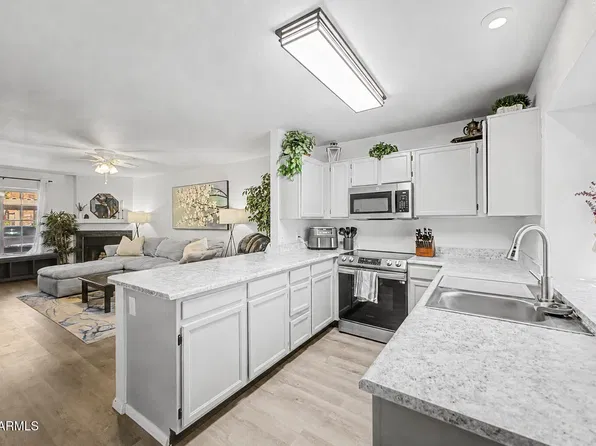 8111 W WACKER Road #32, Peoria, AZ 85381