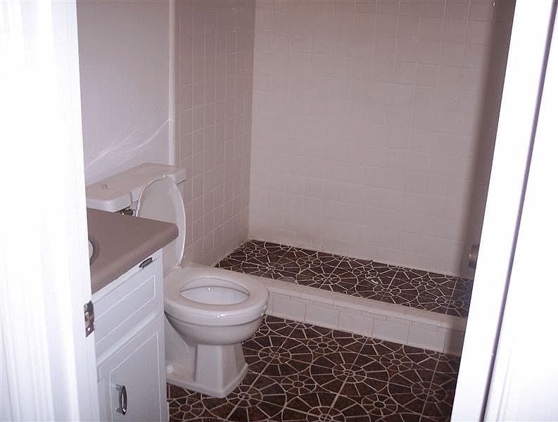 2nd image of 1303 Arden Dr