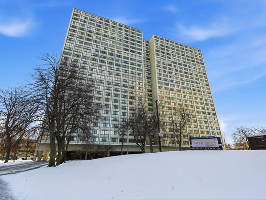4850 S Lake Park Ave APT 1403, Chicago, IL 60615