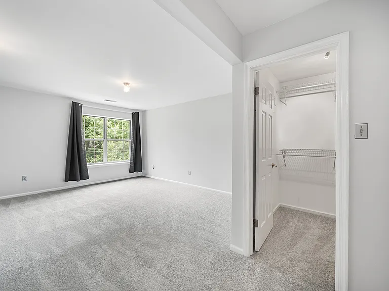 1804 Foxmeadow Cir — Photo 10