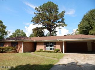 450 N Canton Club Cir, Jackson, MS 39211