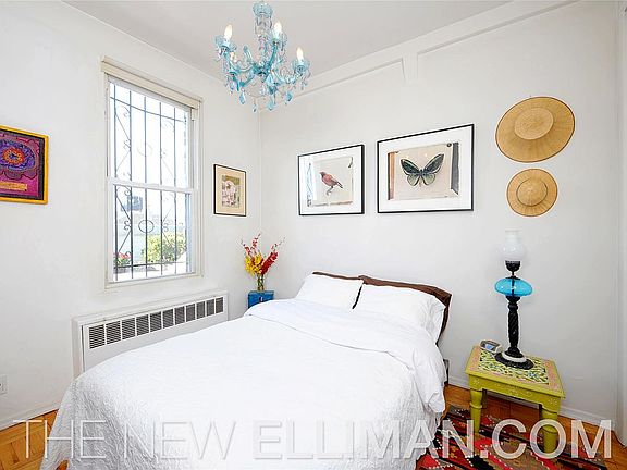 5th image of 588 W End Ave #Ph17c