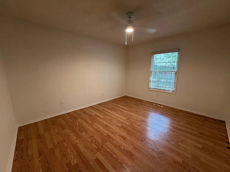 2407A Winsted Ln — Photo 18