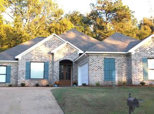 572 Turtle Ln, Brandon, MS 39047