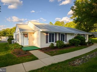 14702 Lindsey Ln #221-B, Silver Spring, MD 20906