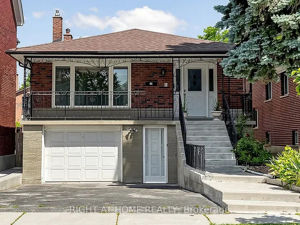 20 Torrens Ave, Toronto, ON M4K 2H8