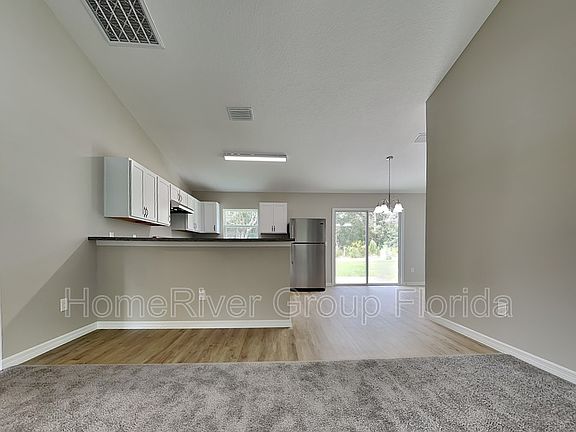 3rd image of 2 SE Malauka Pl
