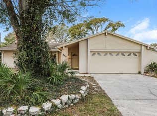 649 Pine Forest Dr, Brandon, FL 33511