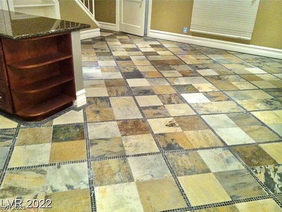 3rd image of 1449 Elizabeth Ave Unit 3