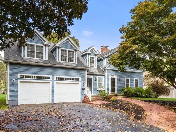 61 Scotland St, Hingham, MA 02043