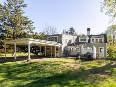 579 Main Street, New Hartford, CT, 06057