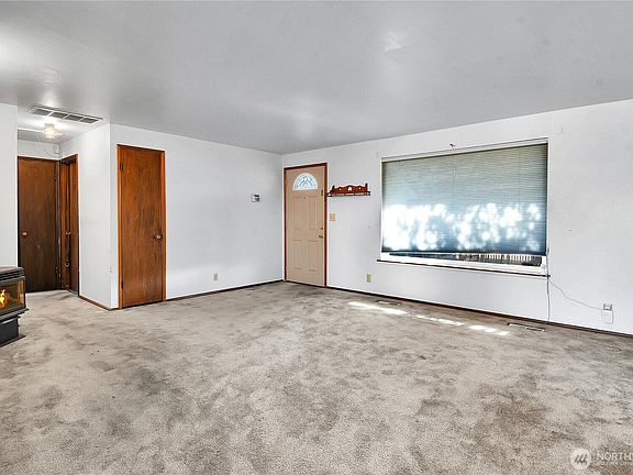 5th image of 12037 S 64th Avenue