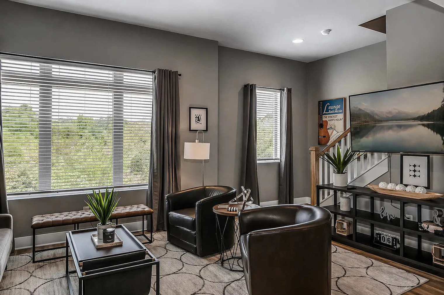 4 bed, 4.0 bath, 1711 sqft, $4,888 — Photo 1
