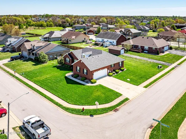 133 Piedmont Dr, Vine Grove, KY 40175
