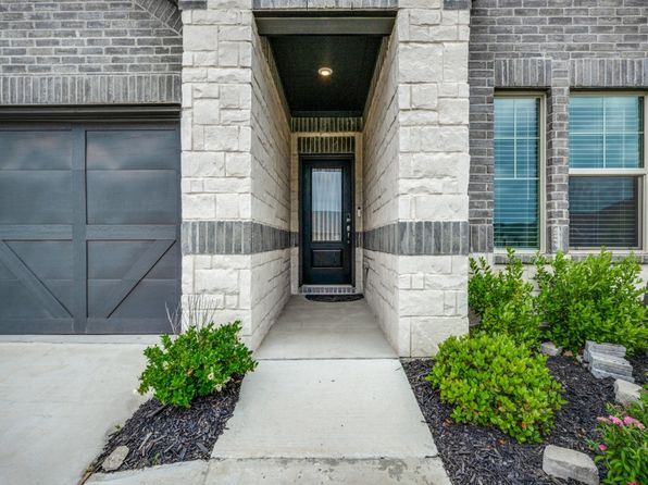 3517 Triumph Dr, Denton, TX 76207