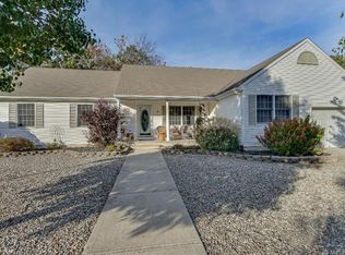 16 Tom Gray Ct, Forked River, NJ 08731