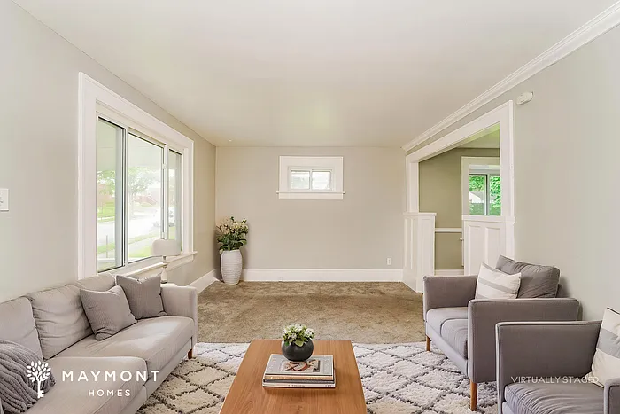 788 Saxon Ave — Photo 8