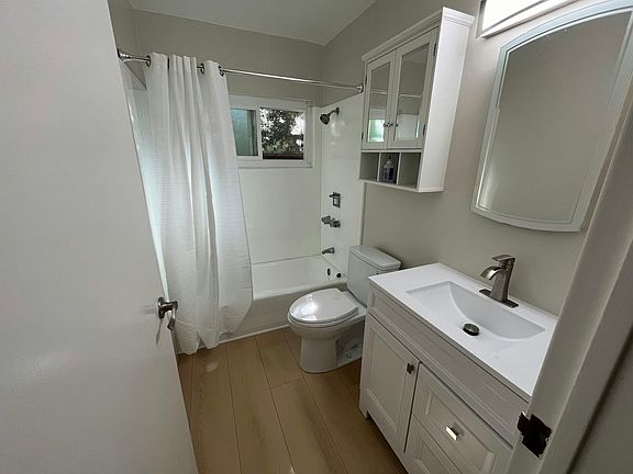 4th image of 21 Belle Ave APT 5