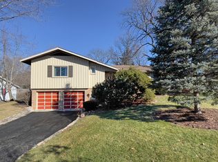 231 E Park Ave, Wheaton, IL 60189