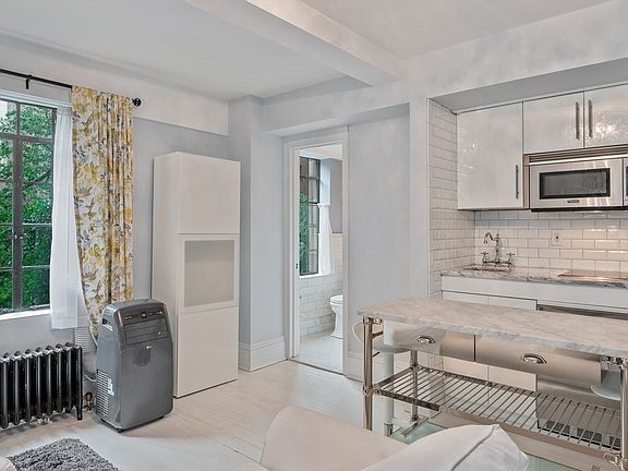 2nd image of 45 Tudor City Pl APT 305