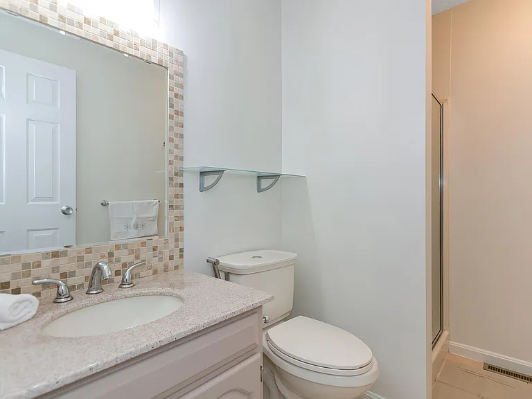 109 Salem St #205 — Photo 23