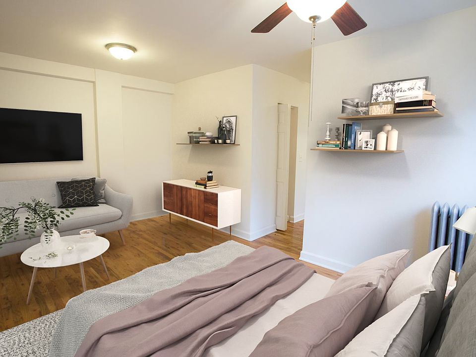 Dining/Living room