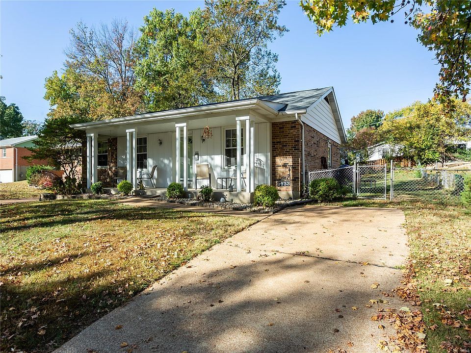 9733 Radio Dr, Saint Louis, MO 63123 Zillow