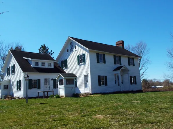 3740 Hebbardsville Rd, Athens, OH 45701