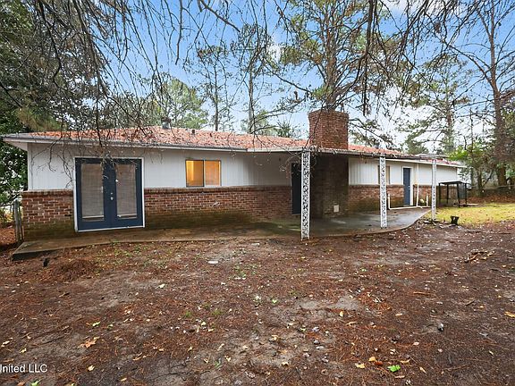 5th image of 3111 Ponderosa Dr