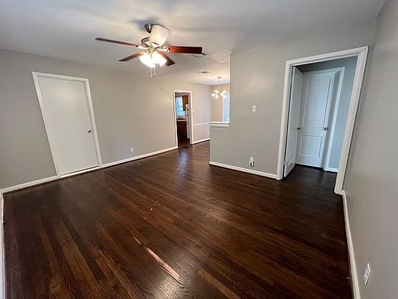 3rd image of 10644 Aledo Dr