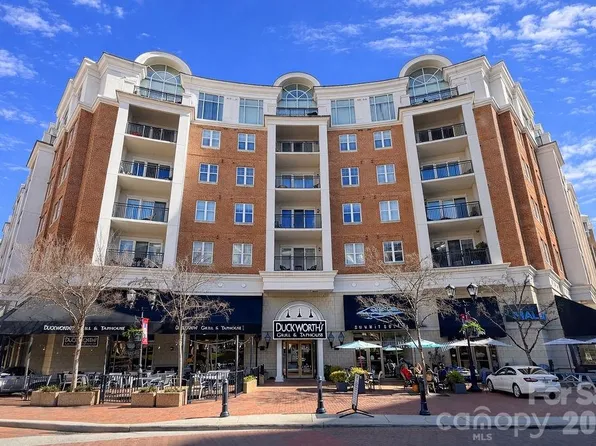 4620 Piedmont Row Dr, Charlotte, NC 28209