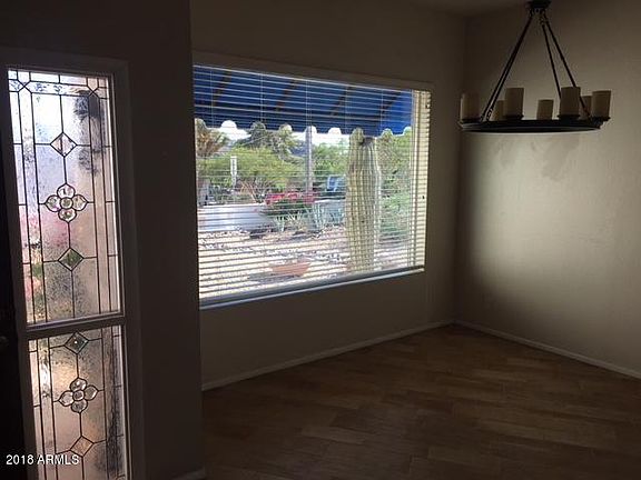 4th image of 1202 E Canterbury Dr