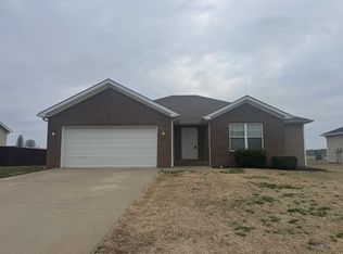 1442 Calgary Way, Bowling Green, KY 42101