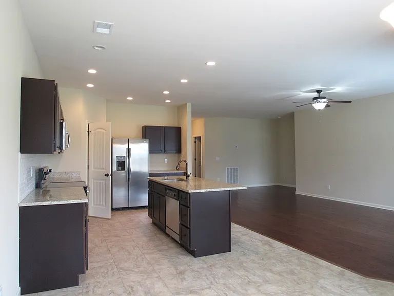 172 Shirley Blvd — Photo 7