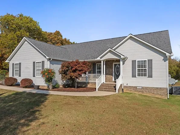 2773 Park West Dr, Cookeville, TN 38501