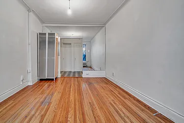 Rented by Avi Nash Associates