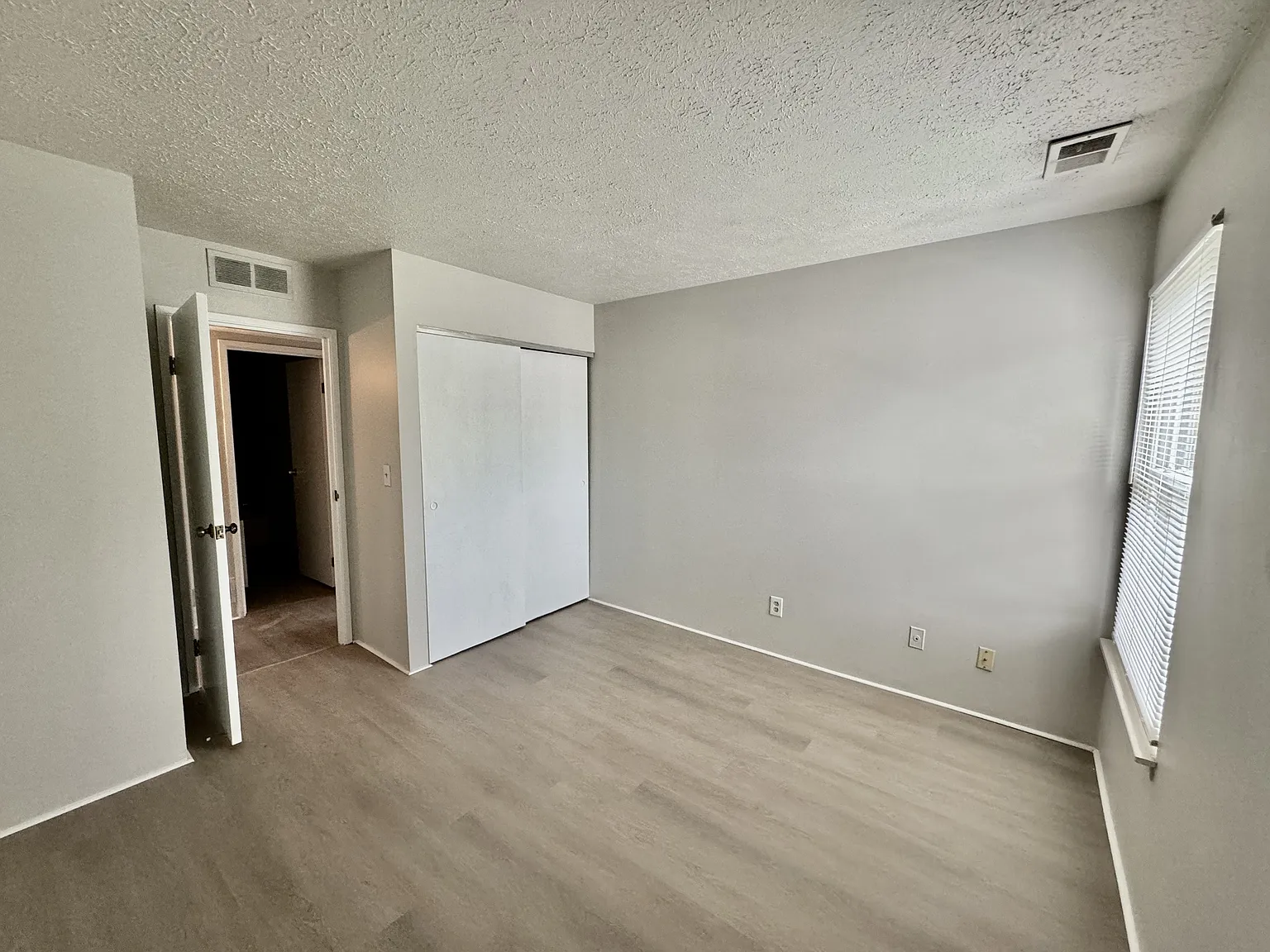 19536 Northridge Drive - 1 — Photo 3