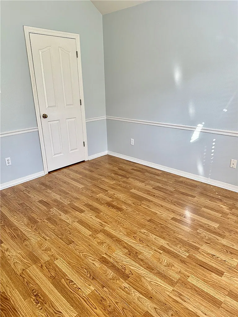 3 bed, 1534 sqft, $2,000 — Photo 3