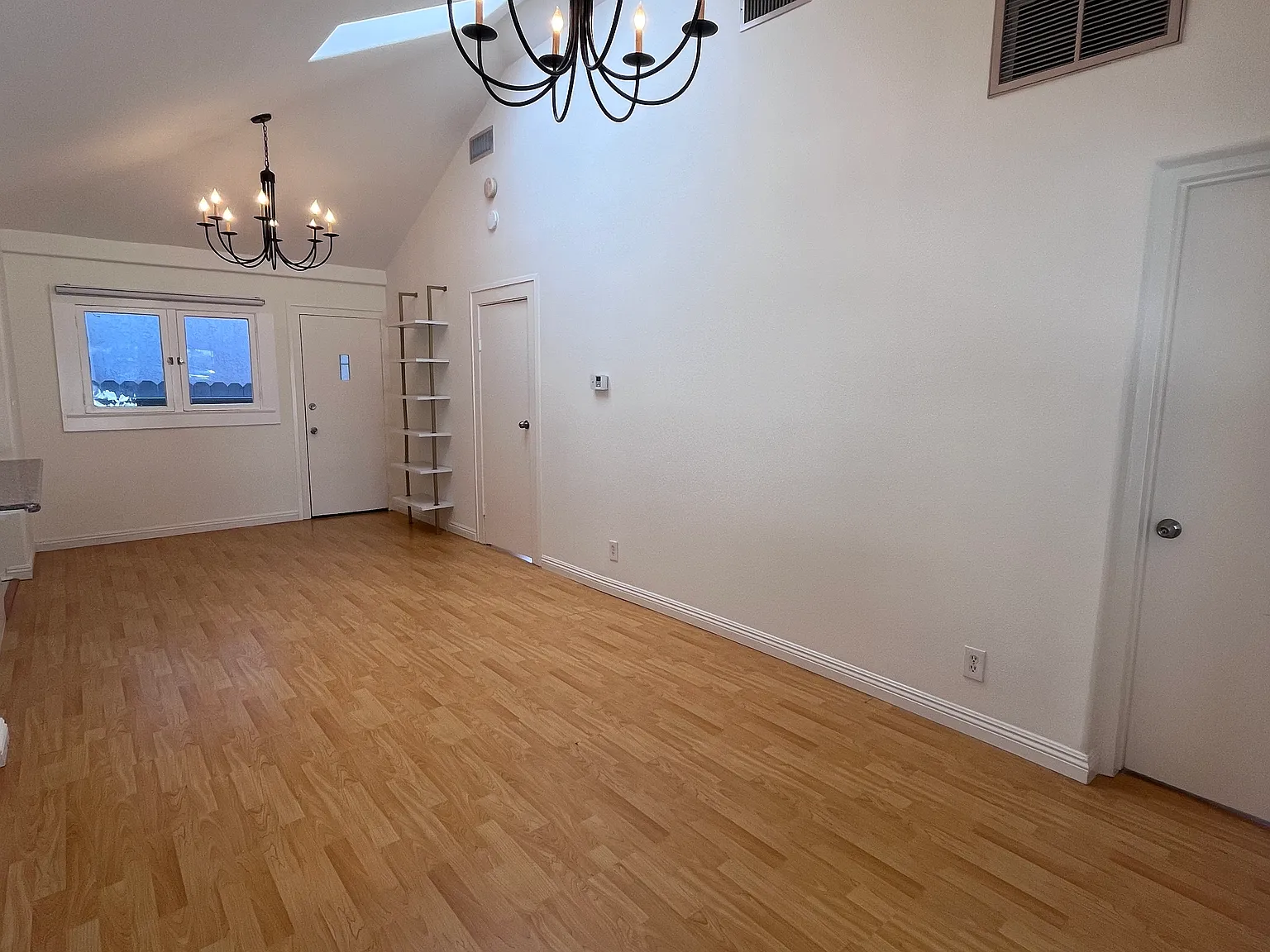 2 bed, $4,950 — Photo 3