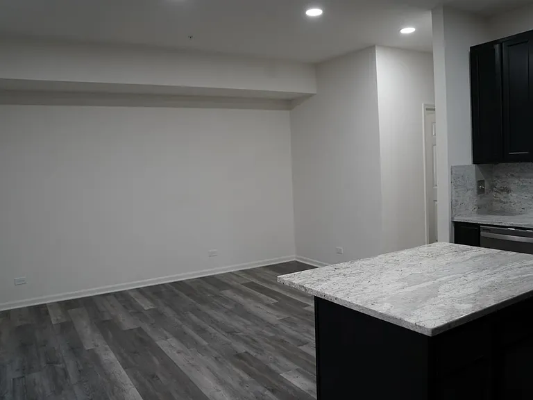 1423 Manning Ave — Photo 10