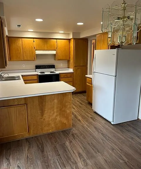 901 Rebecca Dr — Photo 14