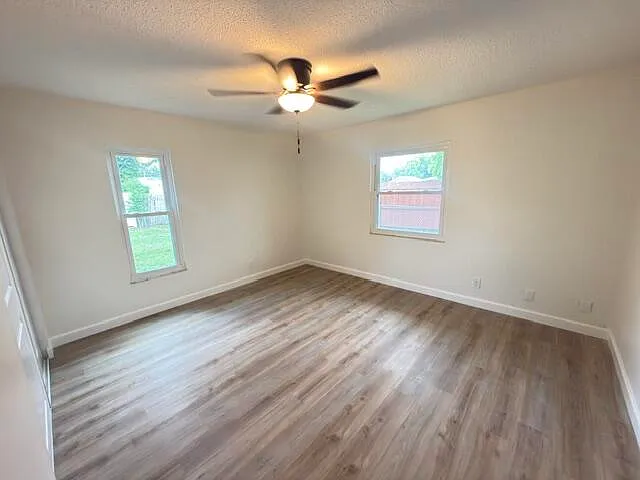 3784 Wisconsin St — Photo 13