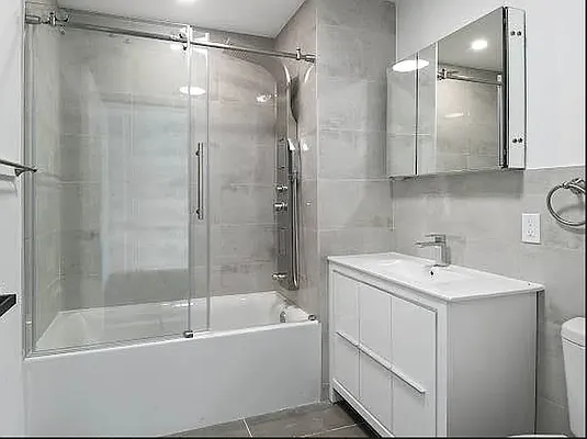 Rented by Elmekies Equities | media 19