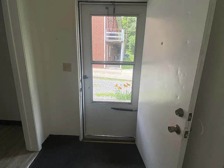 117 E High St #1 — Photo 16