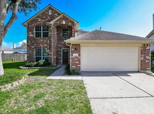 112 Glade Bridge Ct, Dickinson, TX 77539