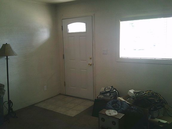 5th image of 844 Knapp St