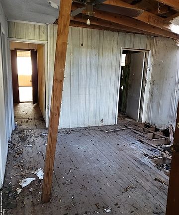 3rd image of 234 Aldama
