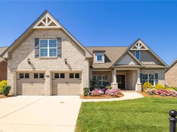 5242 Shoal Creek Ln, Winston Salem, NC 27106