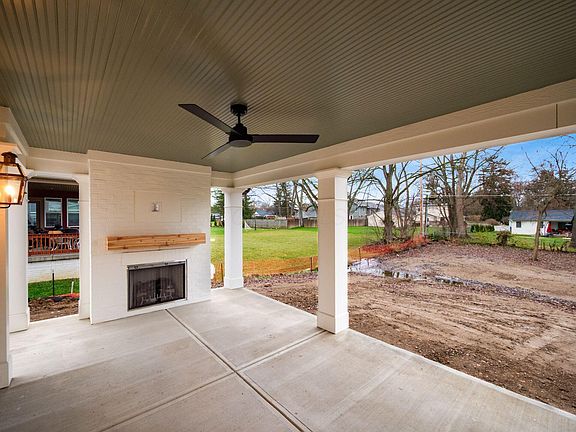 4th image of 2729 Eastcleft Dr