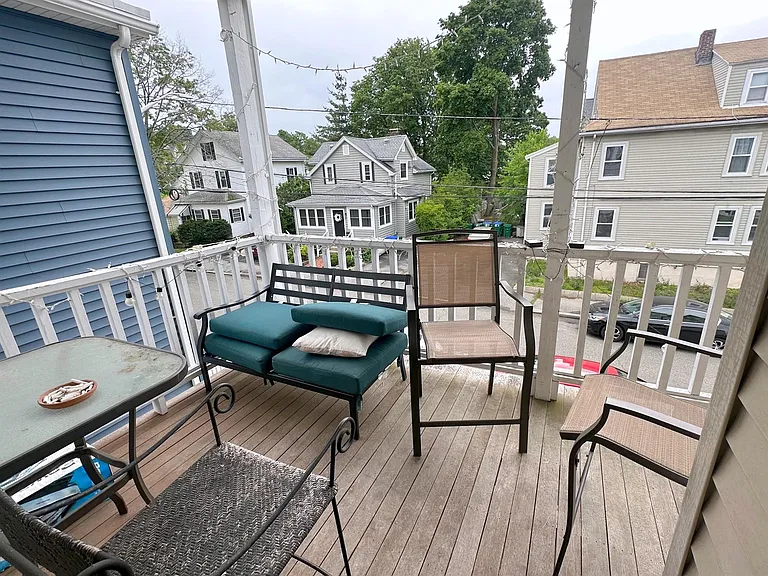 59 Greenleaf Ave — Photo 9